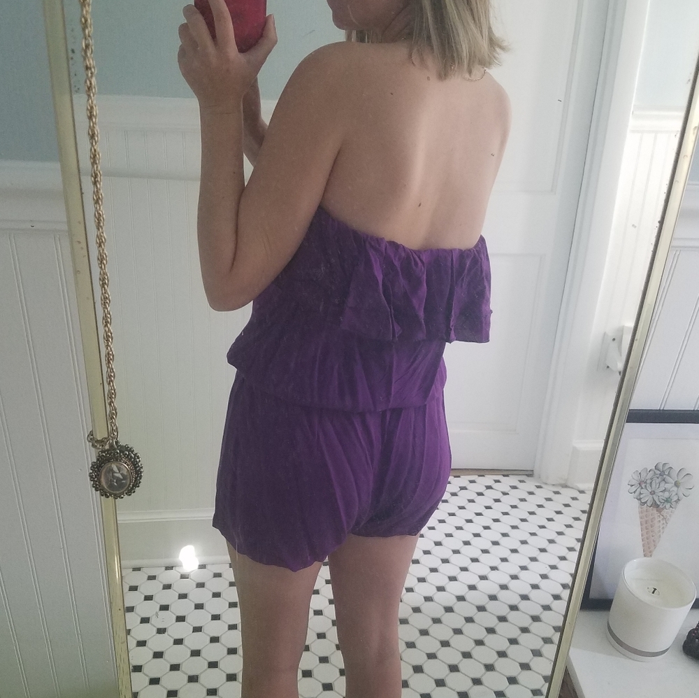 Ruffle romper - Picture 3 of 6